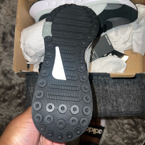 Mens Shoes - Picture 3 of 6